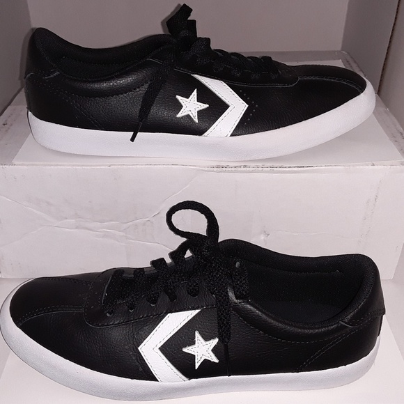 junior black leather converse